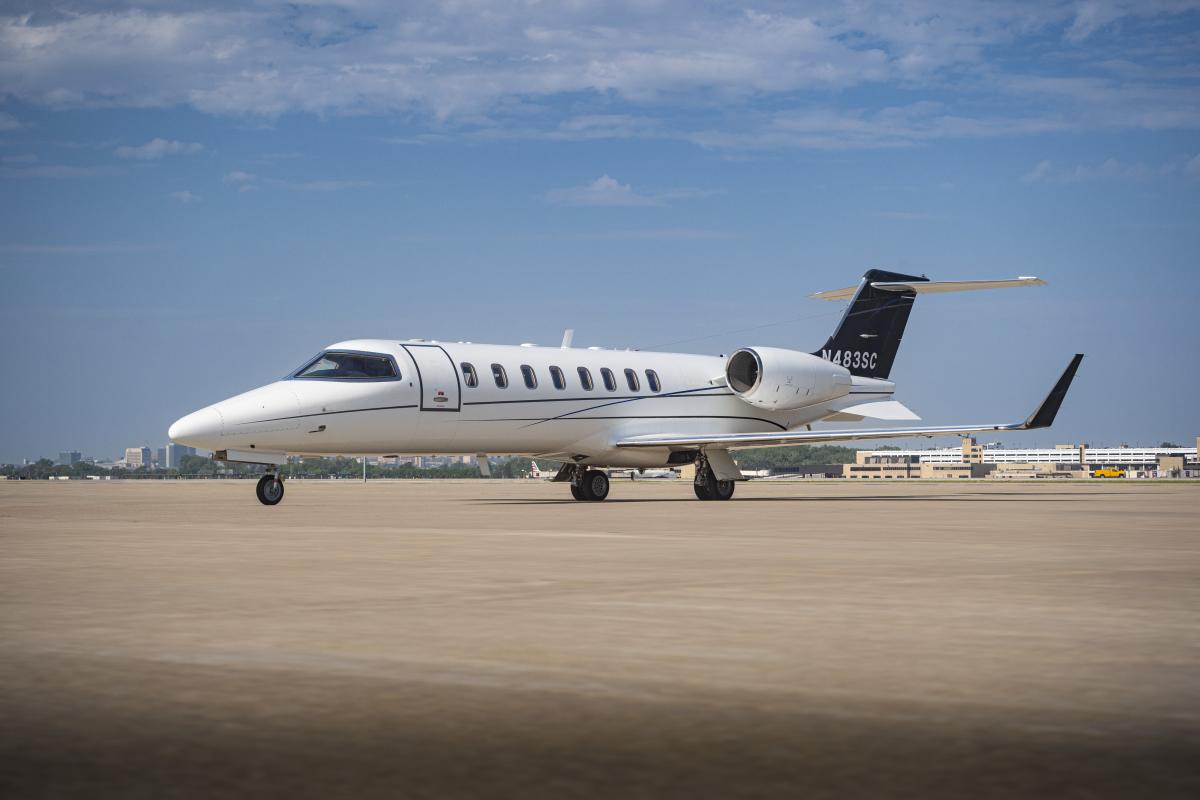 2012 Learjet 45XR Photo 2