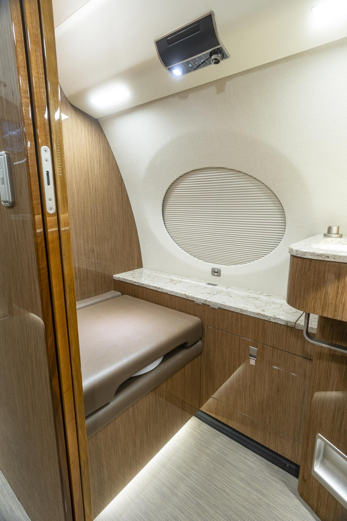 2018 Gulfstream G650ER Photo 3