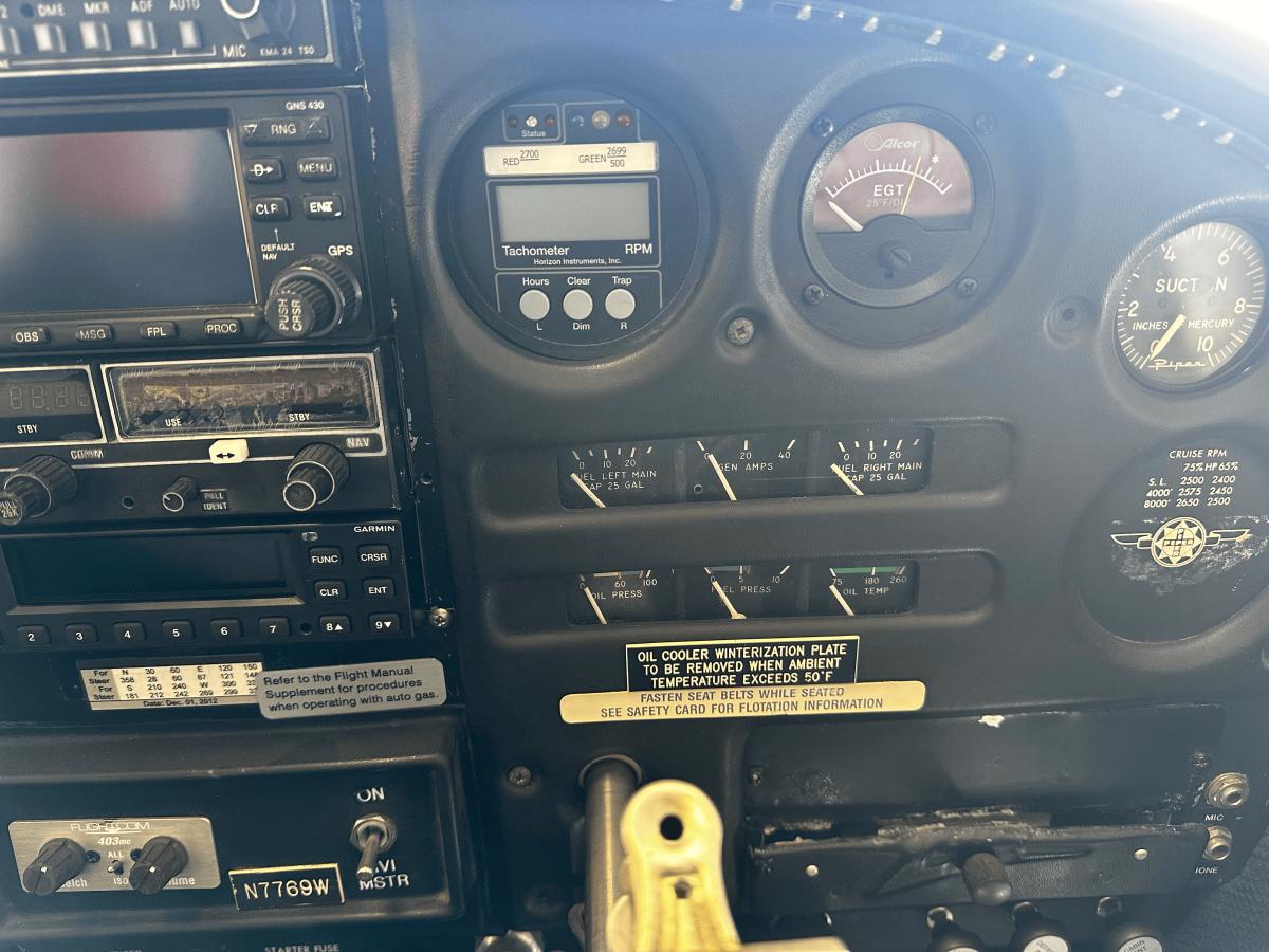 1965 PIPER CHEROKEE 180C Photo 4