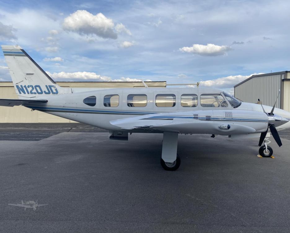 1981 PIPER NAVAJO CHIEFTAIN Photo 3