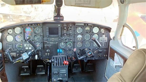 1974 PIPER NAVAJO CHIEFTAIN Photo 4