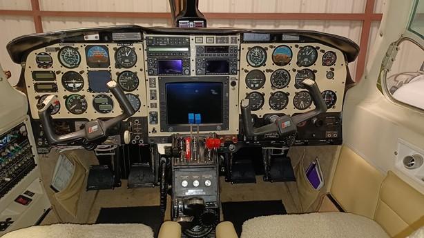 1977 PIPER NAVAJO CR Photo 4