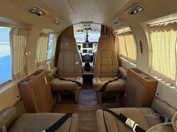 1981 PIPER NAVAJO Photo 4