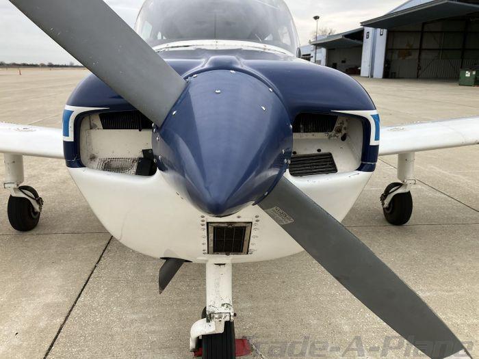 1976 BEECHCRAFT C23 SUNDOWNER 180 Photo 4