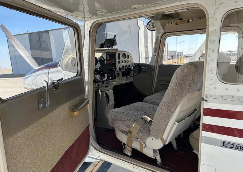 1966 CESSNA 172G Photo 7
