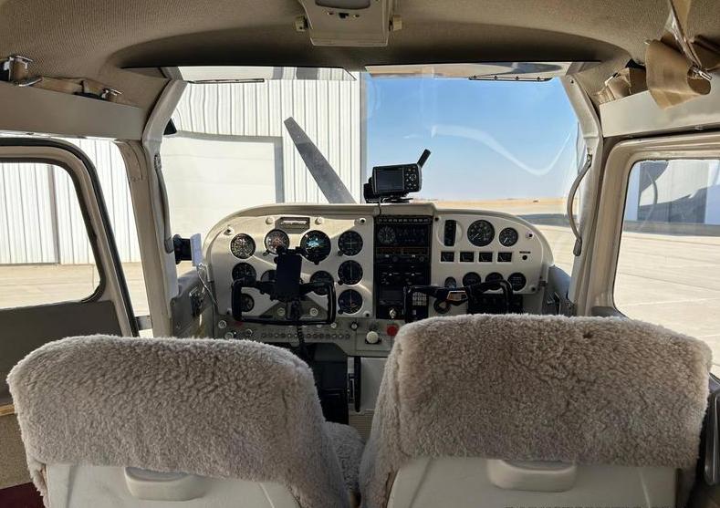 1966 CESSNA 172G Photo 5