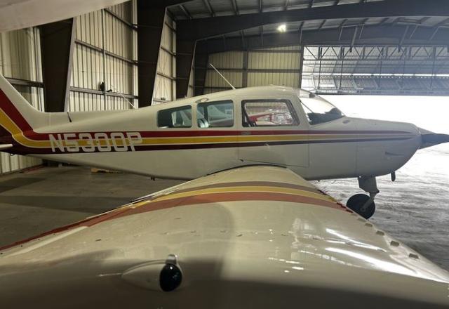 1976 BEECHCRAFT C23 SUNDOWNER 180 Photo 3