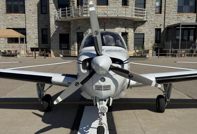 1982 BEECHCRAFT A36 BONANZA Photo 6