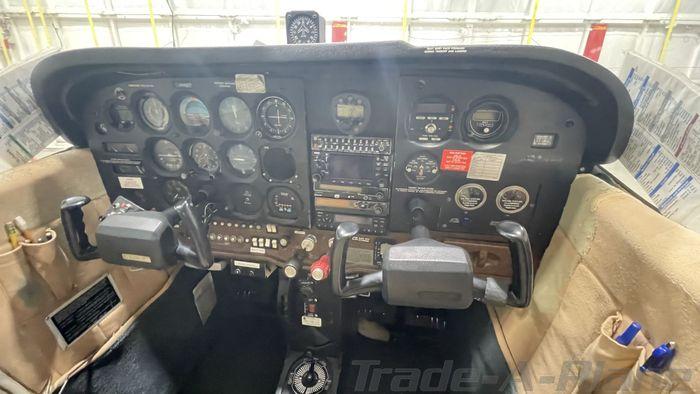 1980 CESSNA 172N SKYHAWK Photo 2