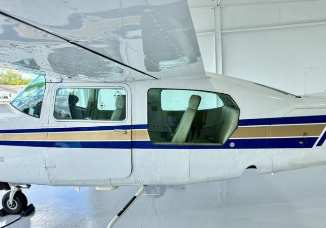 1979 CESSNA 210N Photo 3