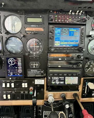 1979 CESSNA 210N Photo 3