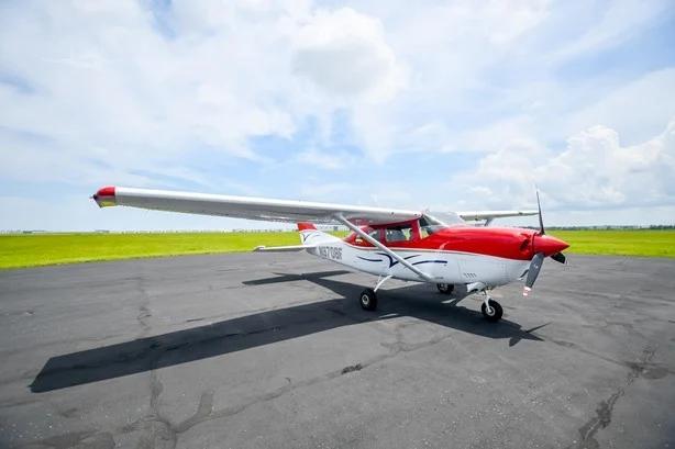 1998 CESSNA TURBO 206H STATIONAIR Photo 3