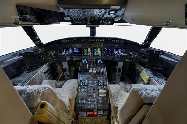 1999 BOMBARDIER CHALLENGER 604 Photo 4