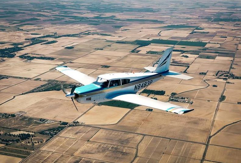 1964 Piper Comanche PA-24-400 Photo 2