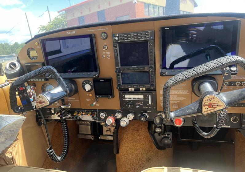1964 Piper Comanche PA-24-400 Photo 3