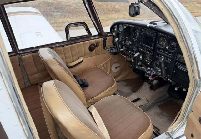 1963 PIPER CHEROKEE 180 Photo 6