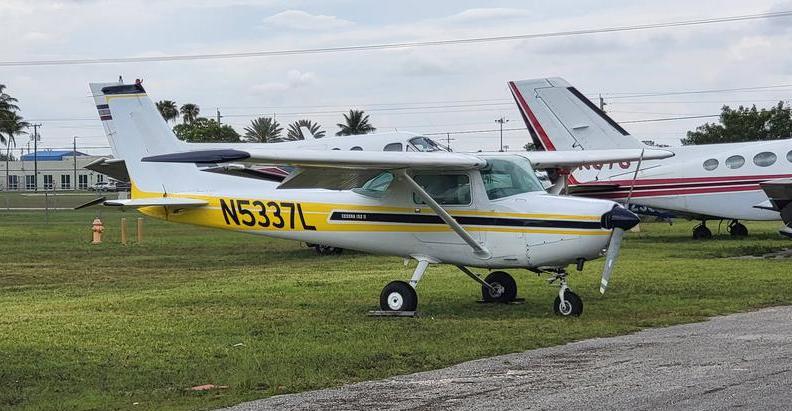1980 CESSNA 152 II Photo 2