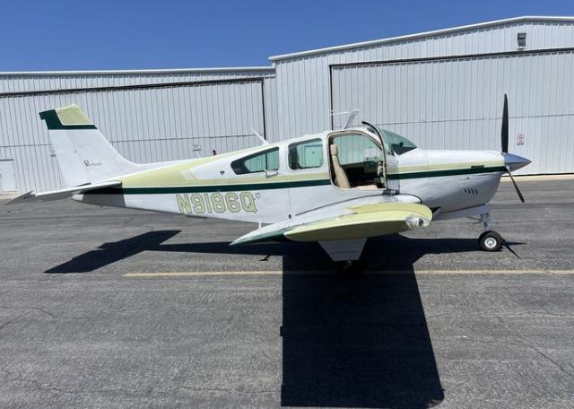 1971 BEECHCRAFT F33A BONANZA Photo 2