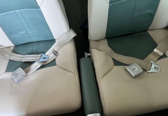 1971 BEECHCRAFT F33A BONANZA Photo 2