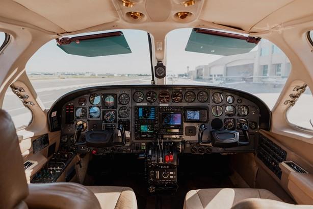 1977 CESSNA 421C Photo 3