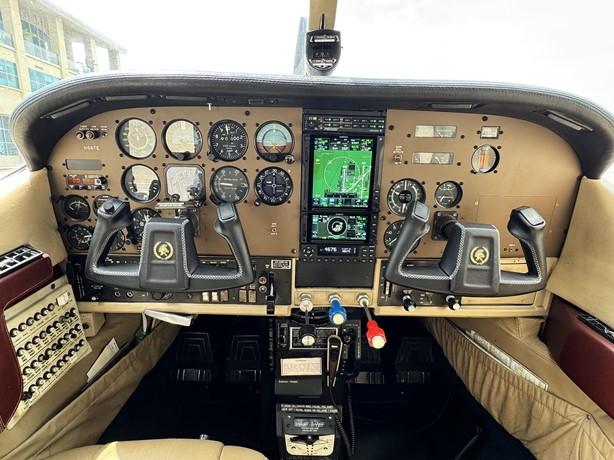 1979 CESSNA P210N Photo 6