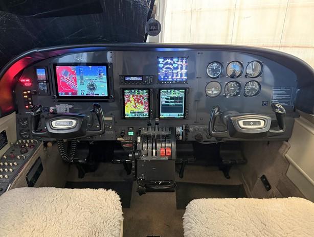 1976 CESSNA 421C Photo 3