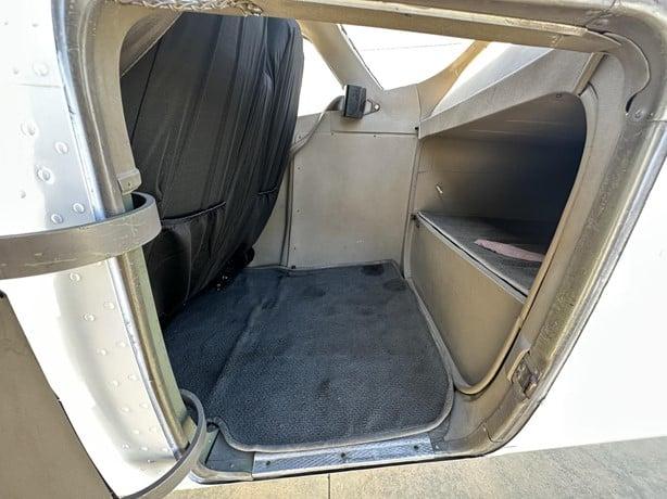 2000 CESSNA 172R SKYHAWK Photo 4