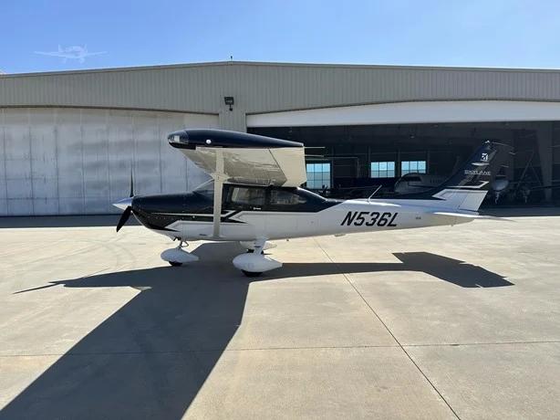 2017 CESSNA 182T SKYLANE Photo 3