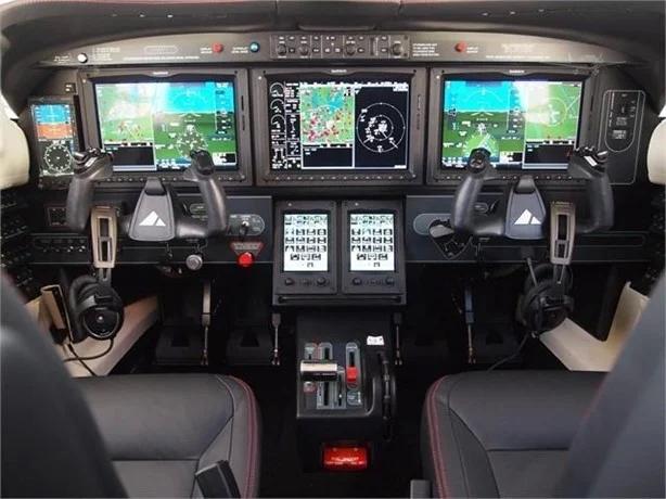 2017 PIPER M600 Photo 7