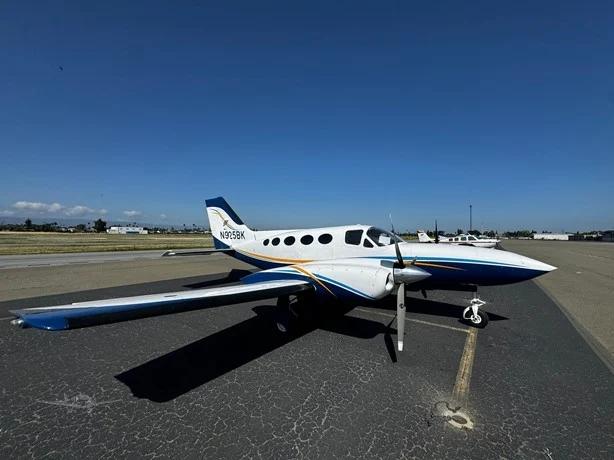 1976 CESSNA 421C Photo 2