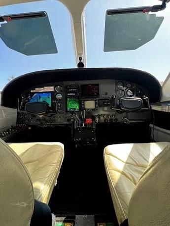 1976 CESSNA 421C Photo 3