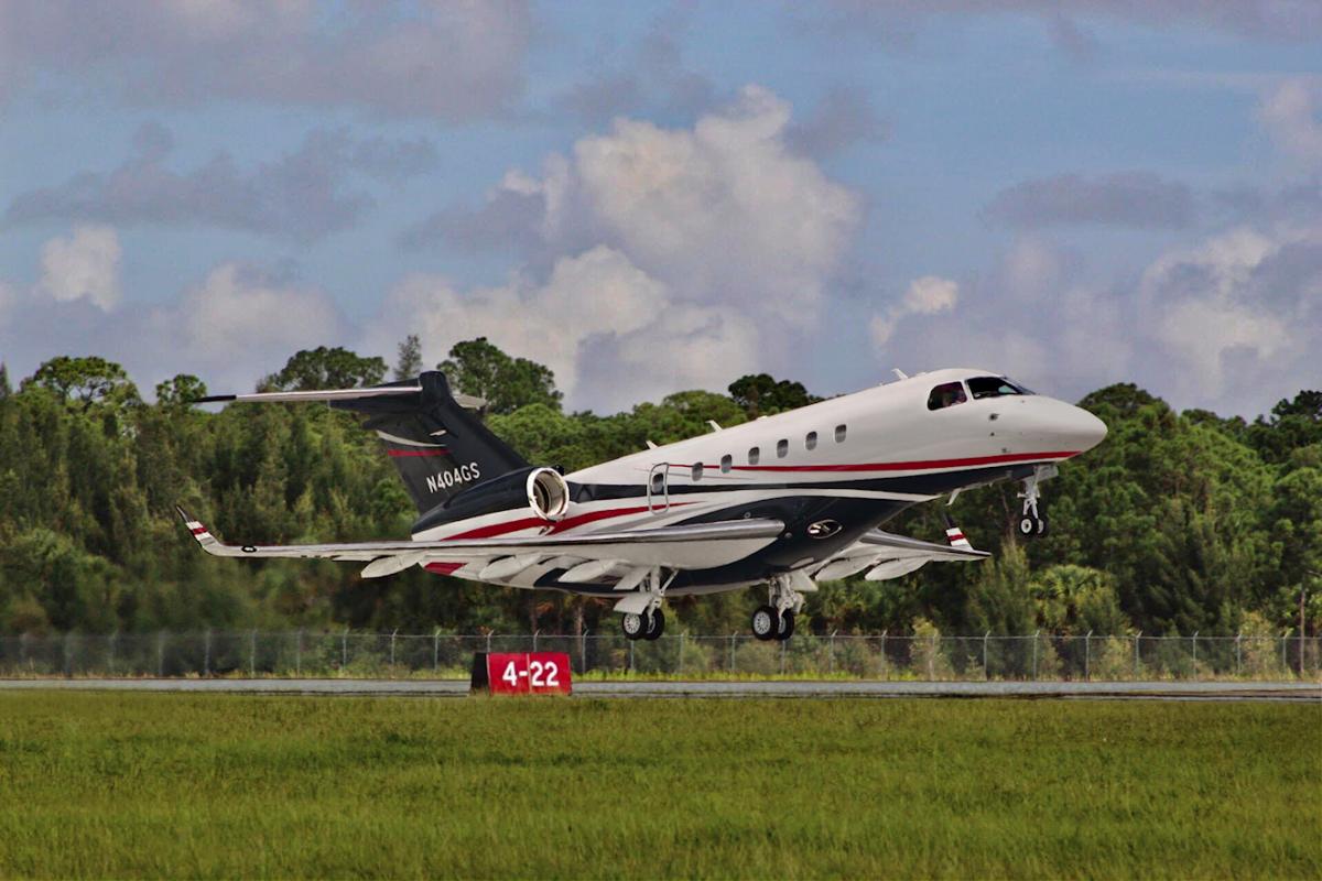 2005 Embraer Legacy 500 Photo 2