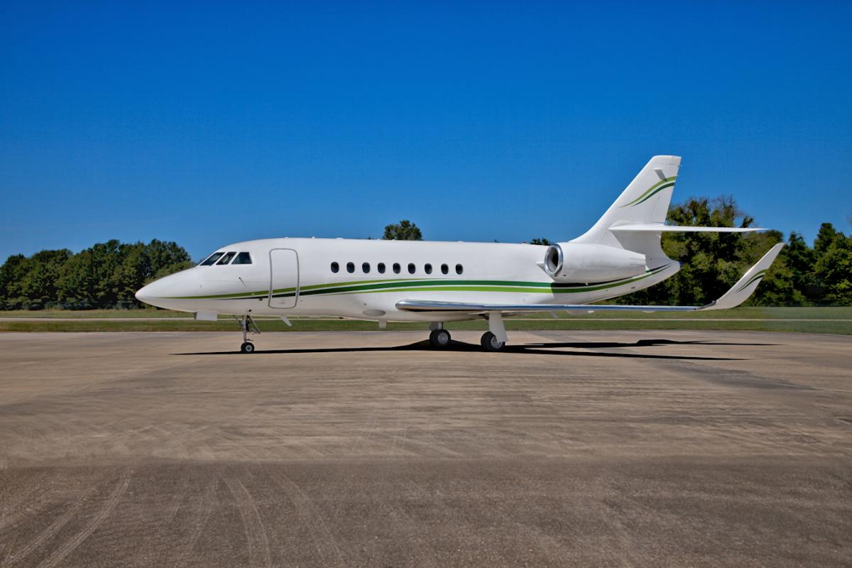 2005 Dassault Falcon 2000LX Photo 2