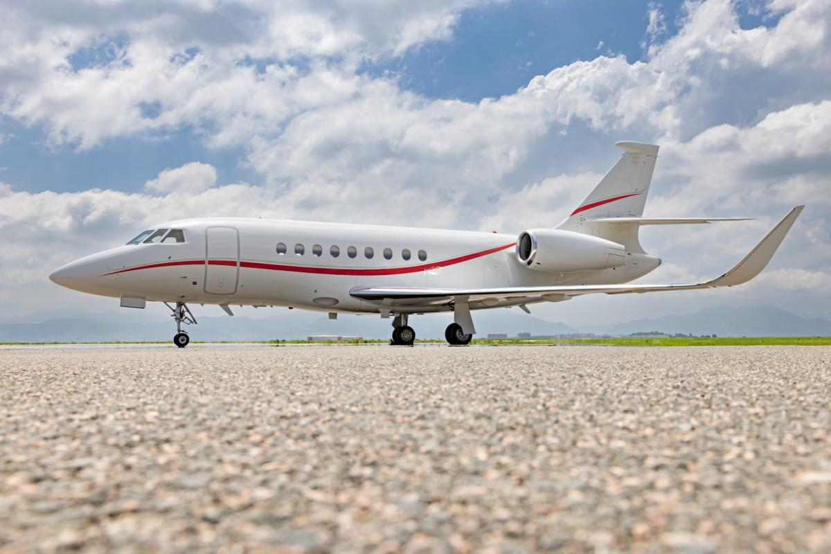 2005 Dassault Falcon 2000LX Photo 2