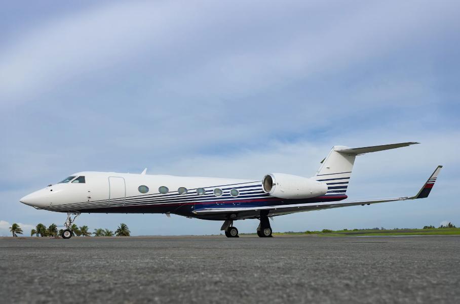 2013 Gulfstream G450 Photo 2