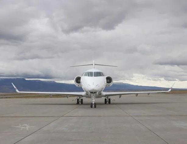 2009 Bombardier Challenger 350 Photo 3