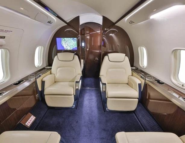 2009 Bombardier Challenger 350 Photo 6