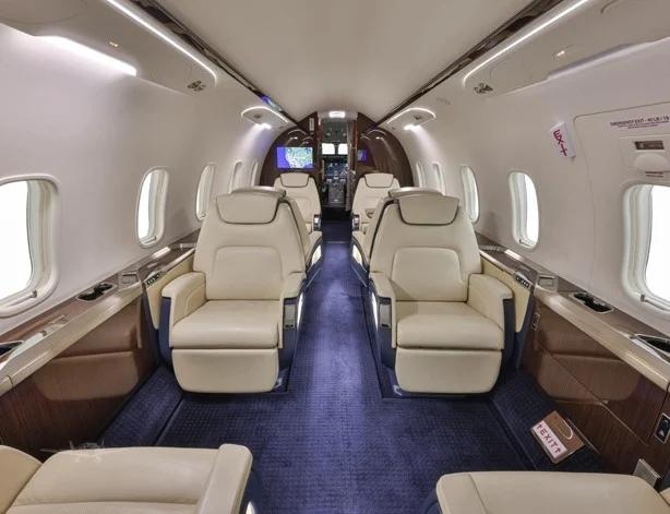 2009 Bombardier Challenger 350 Photo 7