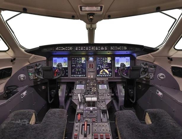 2009 Bombardier Challenger 350 Photo 4