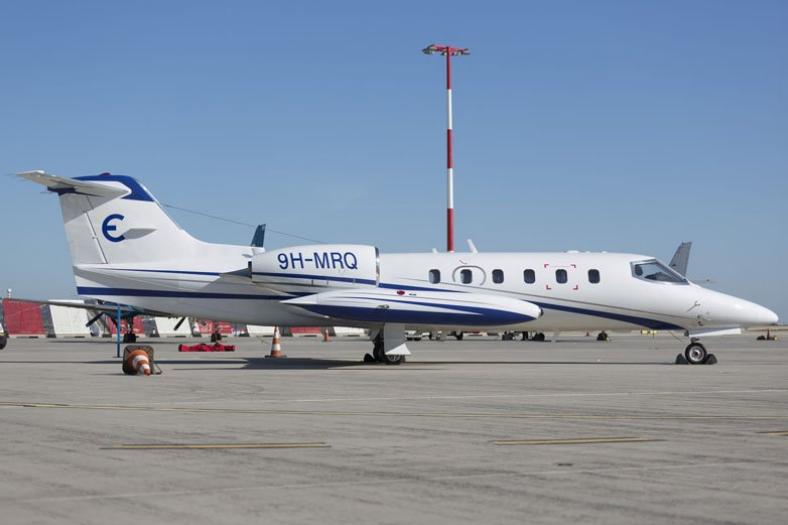 1982 Learjet 35A Photo 2