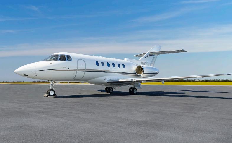 2010 Hawker 900XP Photo 2