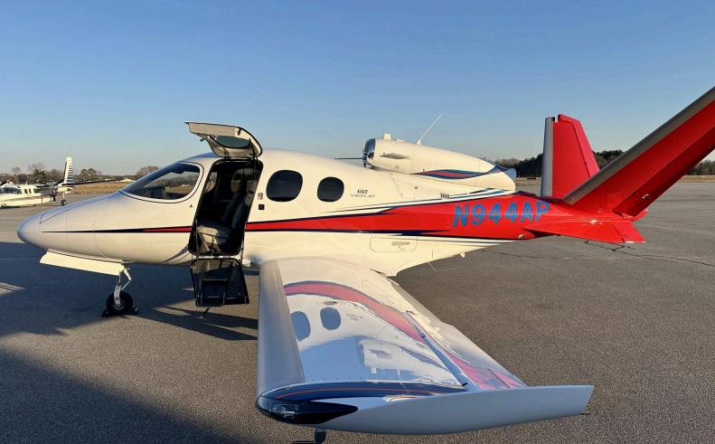 2019 Cirrus Vision Jet SF50 G2 Photo 2