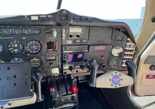 1975 Mooney M20F Photo 7