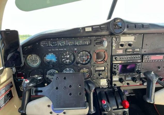 1975 Mooney M20F Photo 6