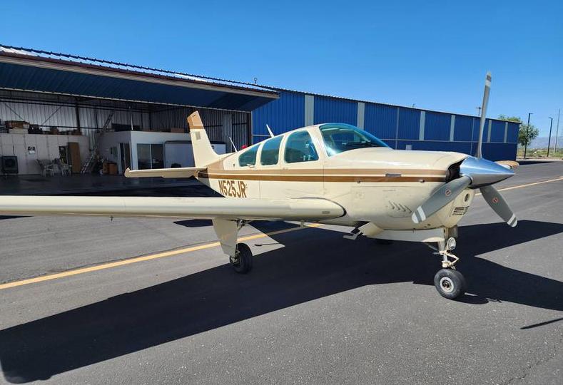 1980 Beech F33A Bonanza Photo 3