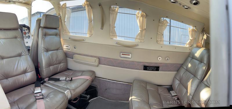 1976 Beech 58P Baron Photo 5