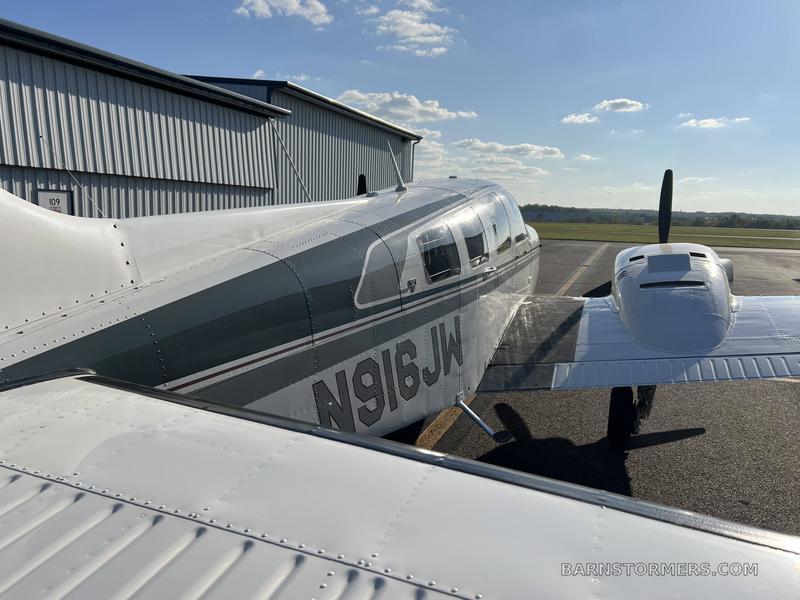 1976 Beech 58P Baron Photo 7