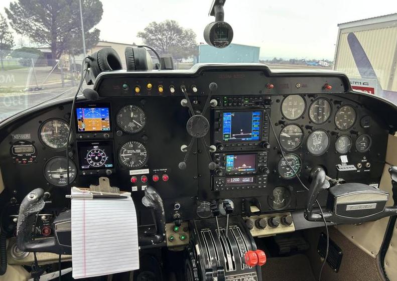 1966 Cessna 310L Photo 4