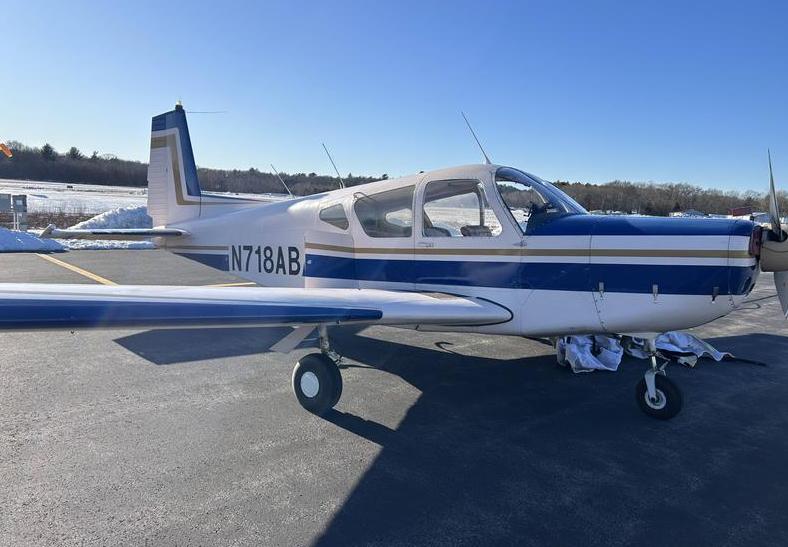 SIAI MARCHETTI 205 22R ARROW Photo 6