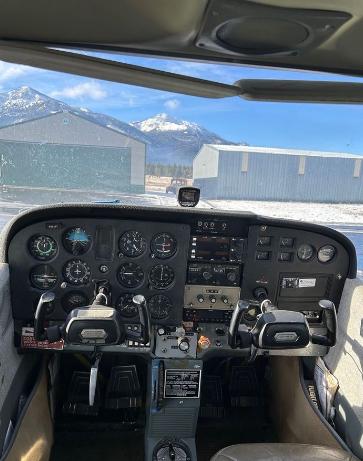 1975 CESSNA 172M SKYHAWK Photo 3